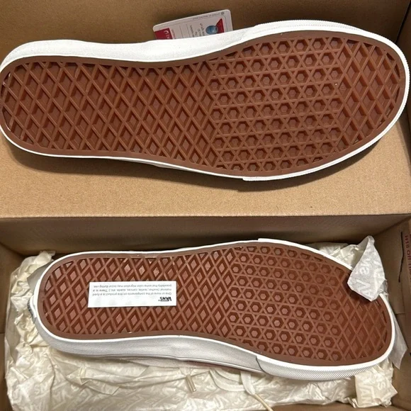 Brand New Suede Vans - Picture 2 of 3